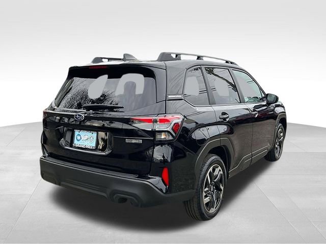 Used 2025 Subaru Forester Premium AWD/4WD image 6