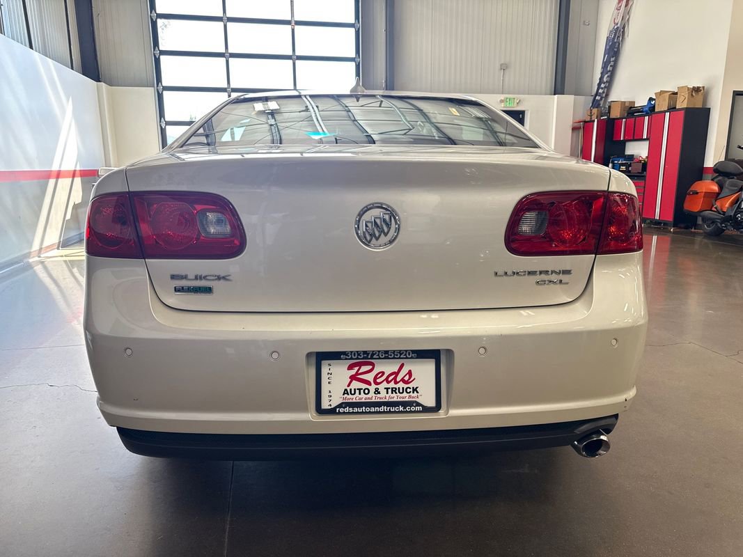 Used 2011 Buick Lucerne CXL image 16