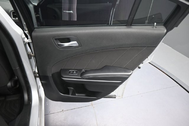 Used 2022 Dodge Charger SXT RWD image 23