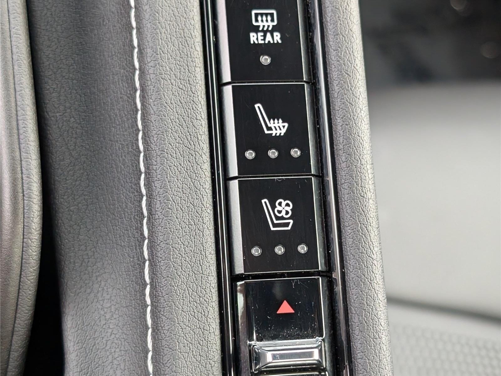 Used 2020 Chevrolet Corvette Stingray Preferred Conv w/ 2LT Preferred Equipment Group RWD image 23