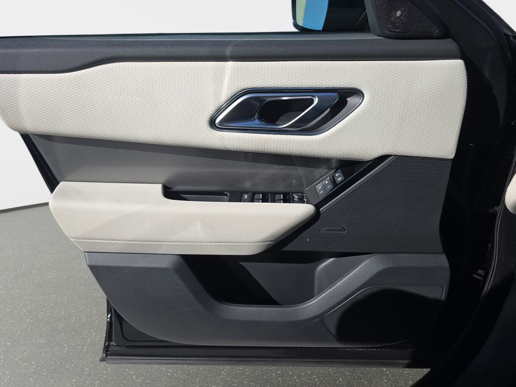 Certified 2023 Land Rover Range Rover Velar S image 27