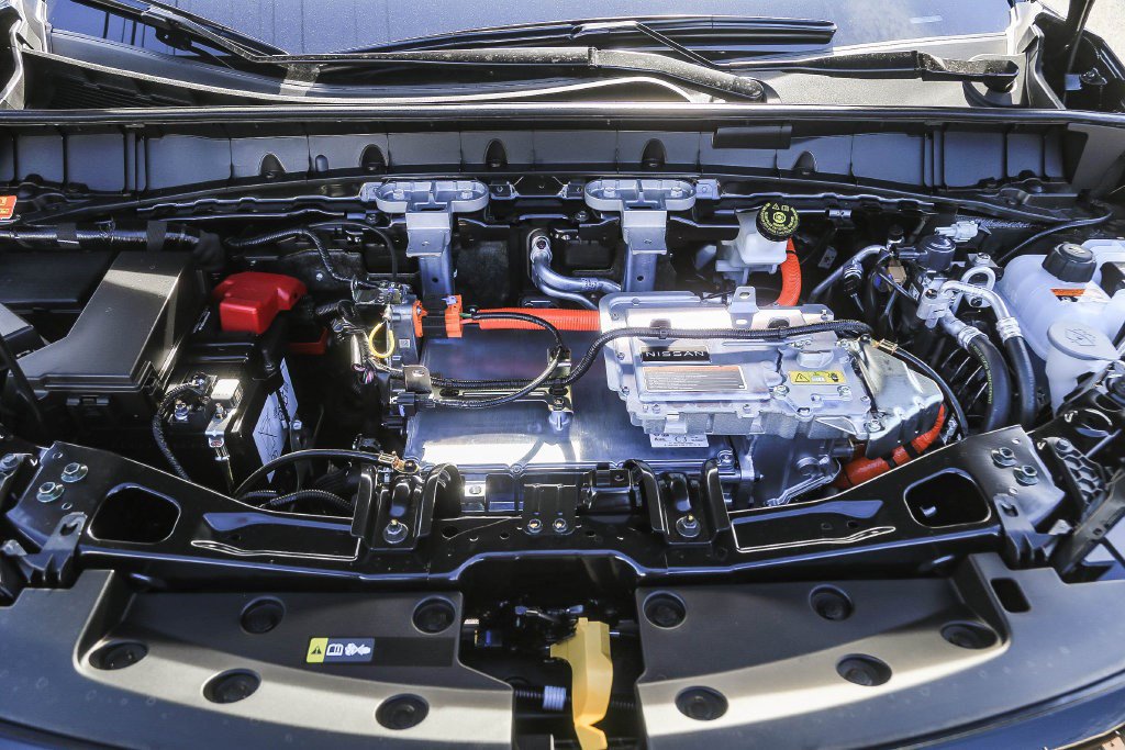 New 2026 Nissan Leaf SV+ FWD image 12