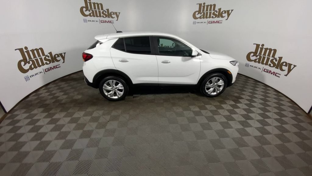Certified 2024 Buick Encore GX Preferred w/ Comfort Package FWD image 9