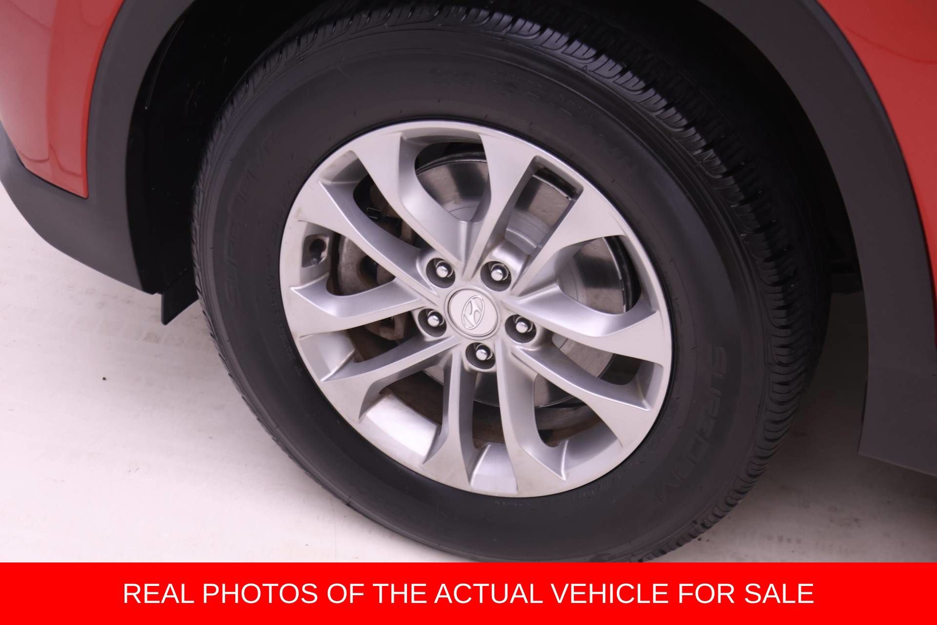 Used 2019 Hyundai Santa Fe SE FWD image 16