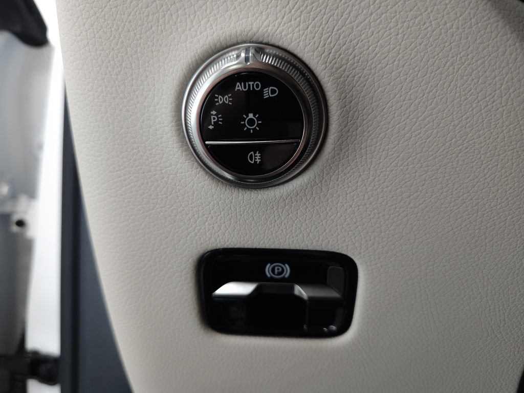 Certified 2026 Mercedes-Benz GLC 300 4MATIC image 10
