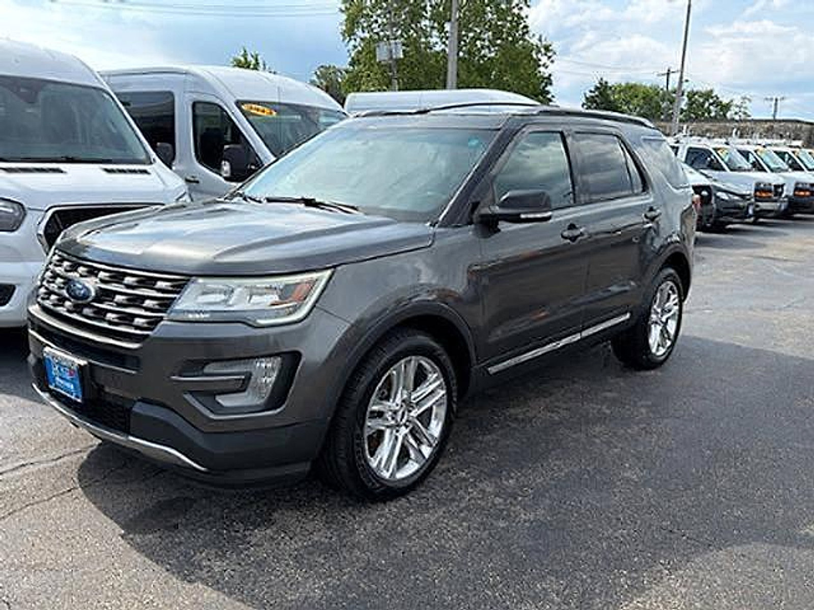 Used 2016 Ford Explorer XLT w/ Equipment Group 202A AWD/4WD video 1