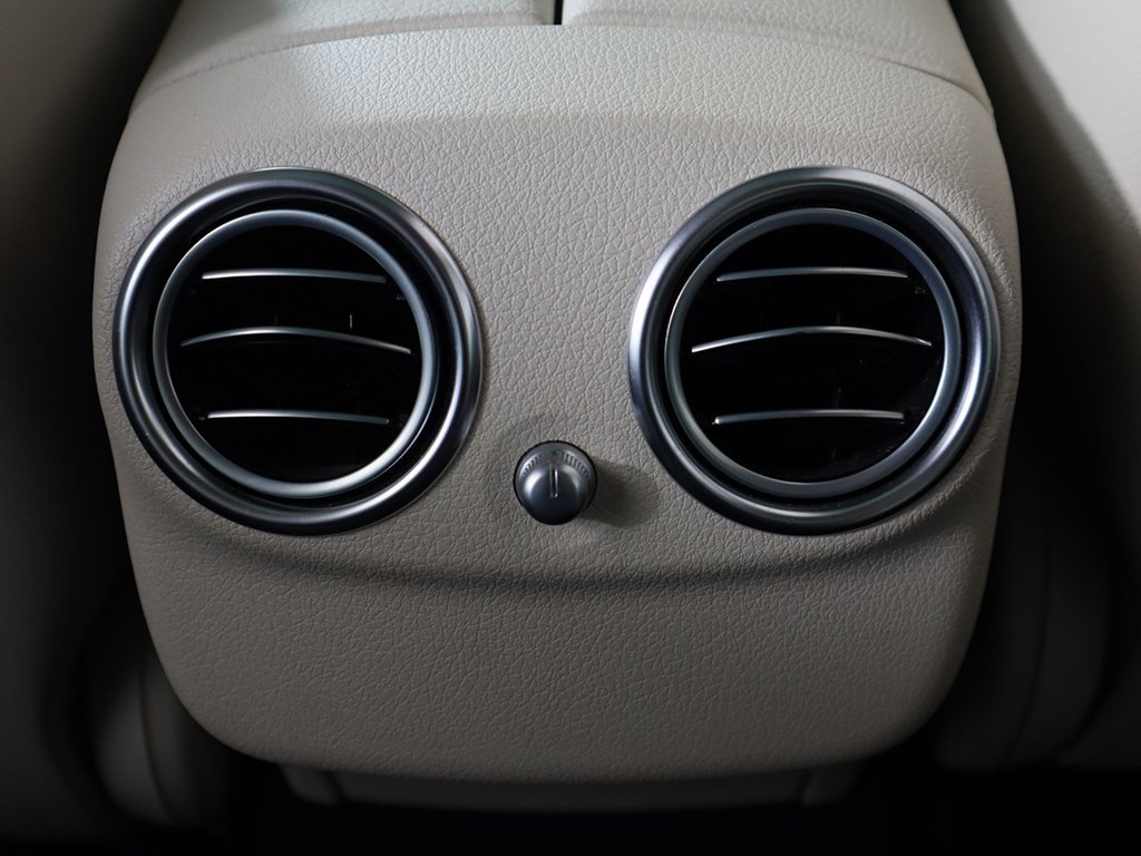 Used 2022 Mercedes-Benz E 350 4MATIC Sedan w/ Driver Assistance Package image 54