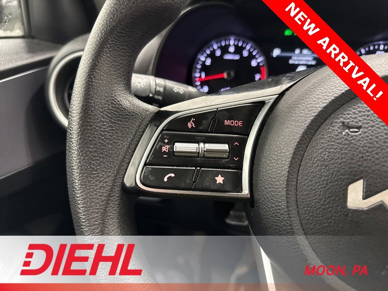 Used 2022 Kia Forte LXS image 21