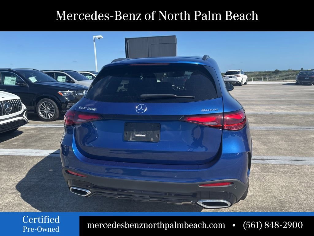 Used 2023 Mercedes-Benz GLC 300 4MATIC image 4