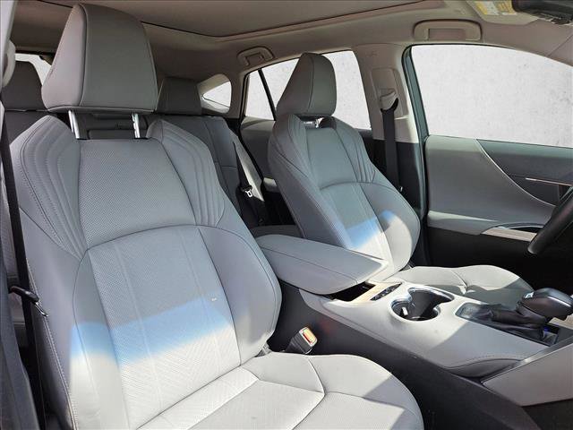 Certified 2024 Toyota Venza Limited image 22