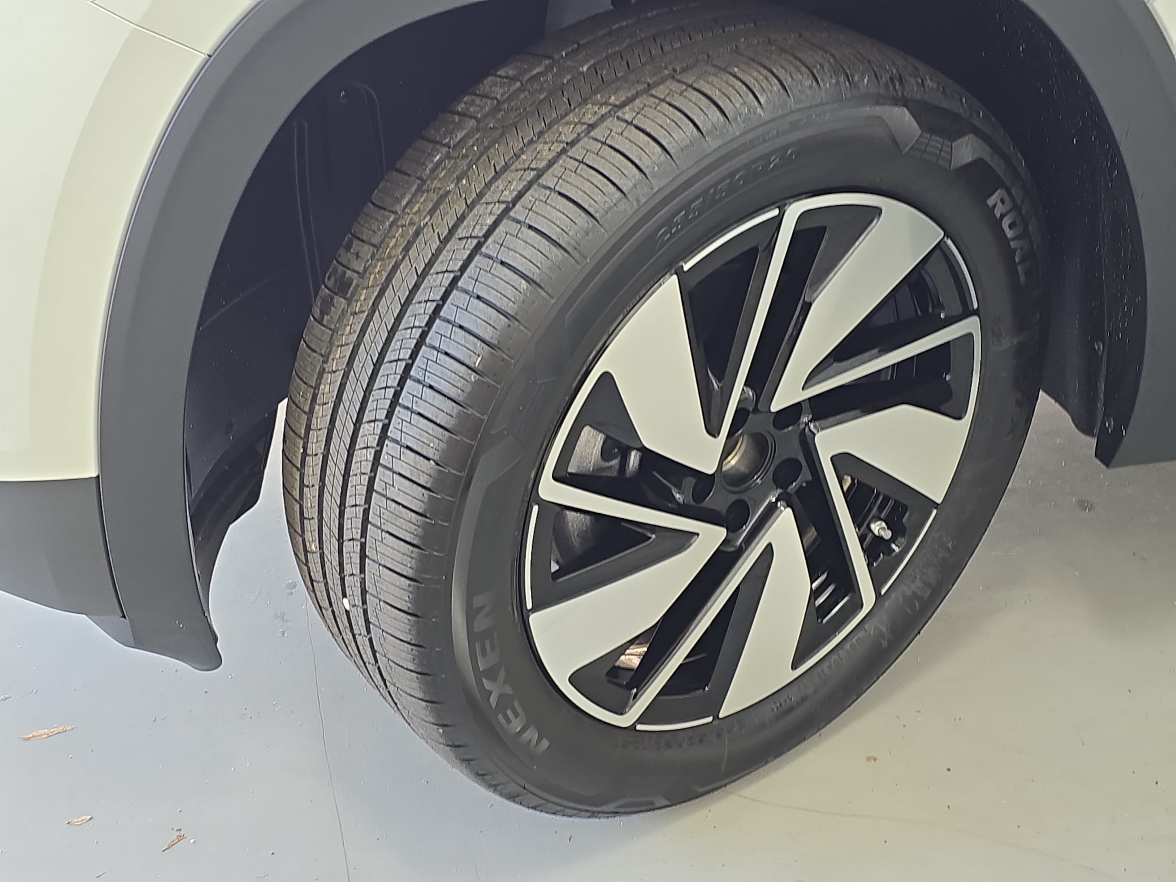 New 2026 Volkswagen Atlas SEL AWD/4WD image 32