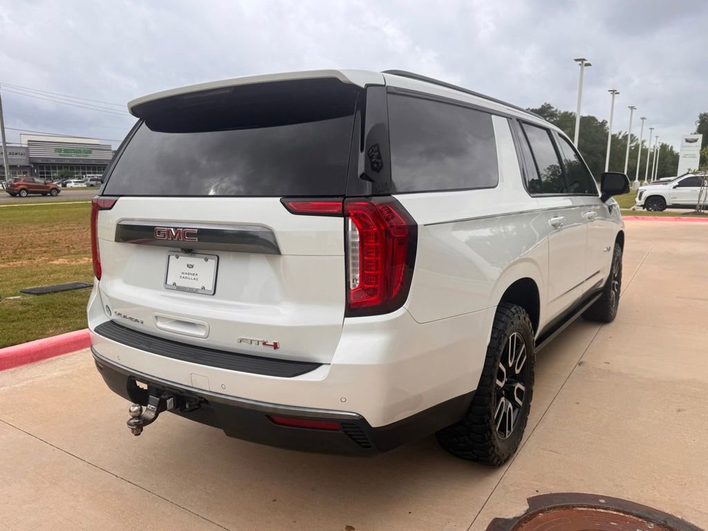 Used 2024 GMC Yukon XL AT4 w/ AT4 Premium Plus Package AWD/4WD image 5