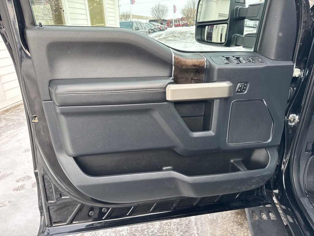 Used 2022 Ford F250 Lariat w/ Tremor Off-Road Package image 13