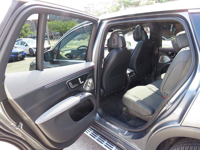 Certified 2023 Mercedes-Benz EQS 450+ 4MATIC SUV w/ Exclusive Trim Package image 23