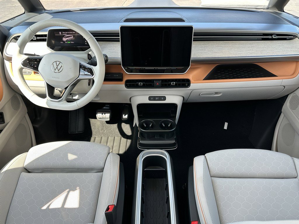 New 2025 Volkswagen ID. Buzz 1st Edition image 9