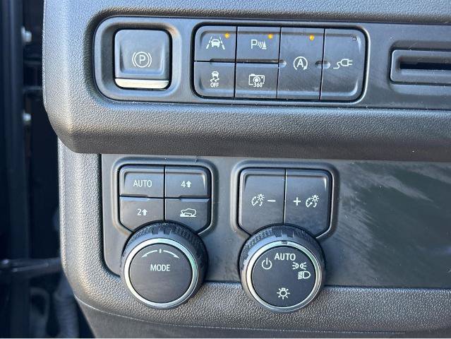Used 2022 Chevrolet Tahoe LT w/ Luxury Package AWD/4WD image 29