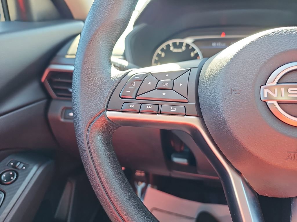 Used 2024 Nissan Altima 2.5 SV image 20