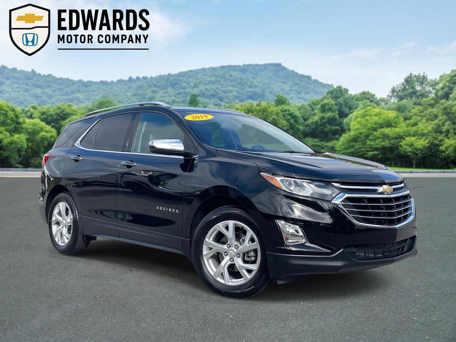 Used 2019 Chevrolet Equinox Premier FWD image 1