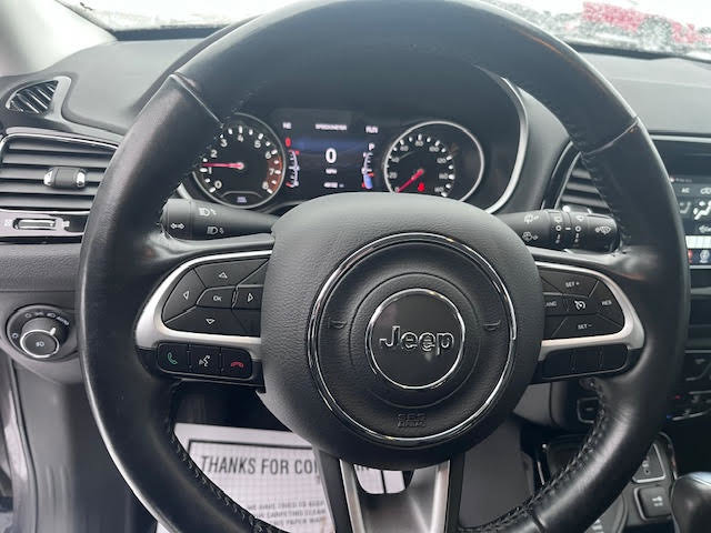 Used 2021 Jeep Compass Latitude image 9