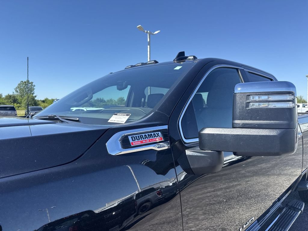 Certified 2022 GMC Sierra 3500 Denali w/ Denali Ultimate Package AWD/4WD image 37