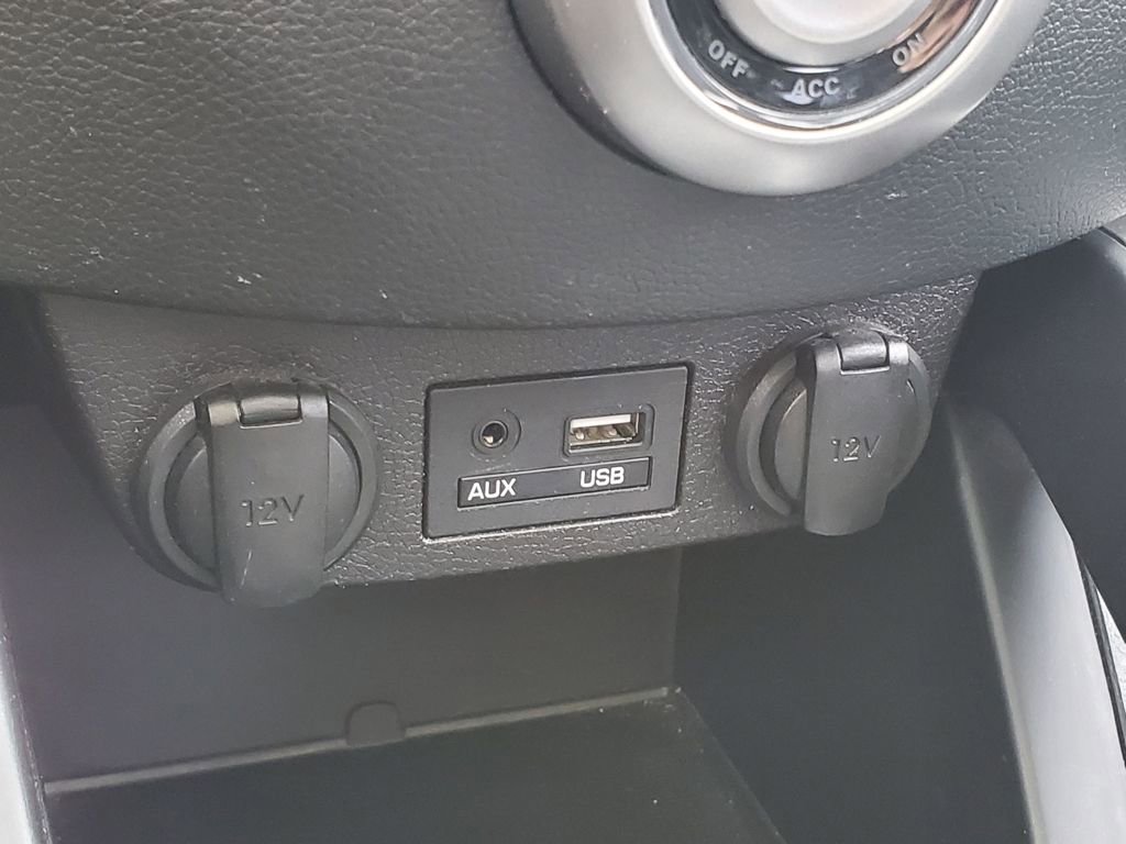 Used 2017 Hyundai Veloster Value Edition image 24