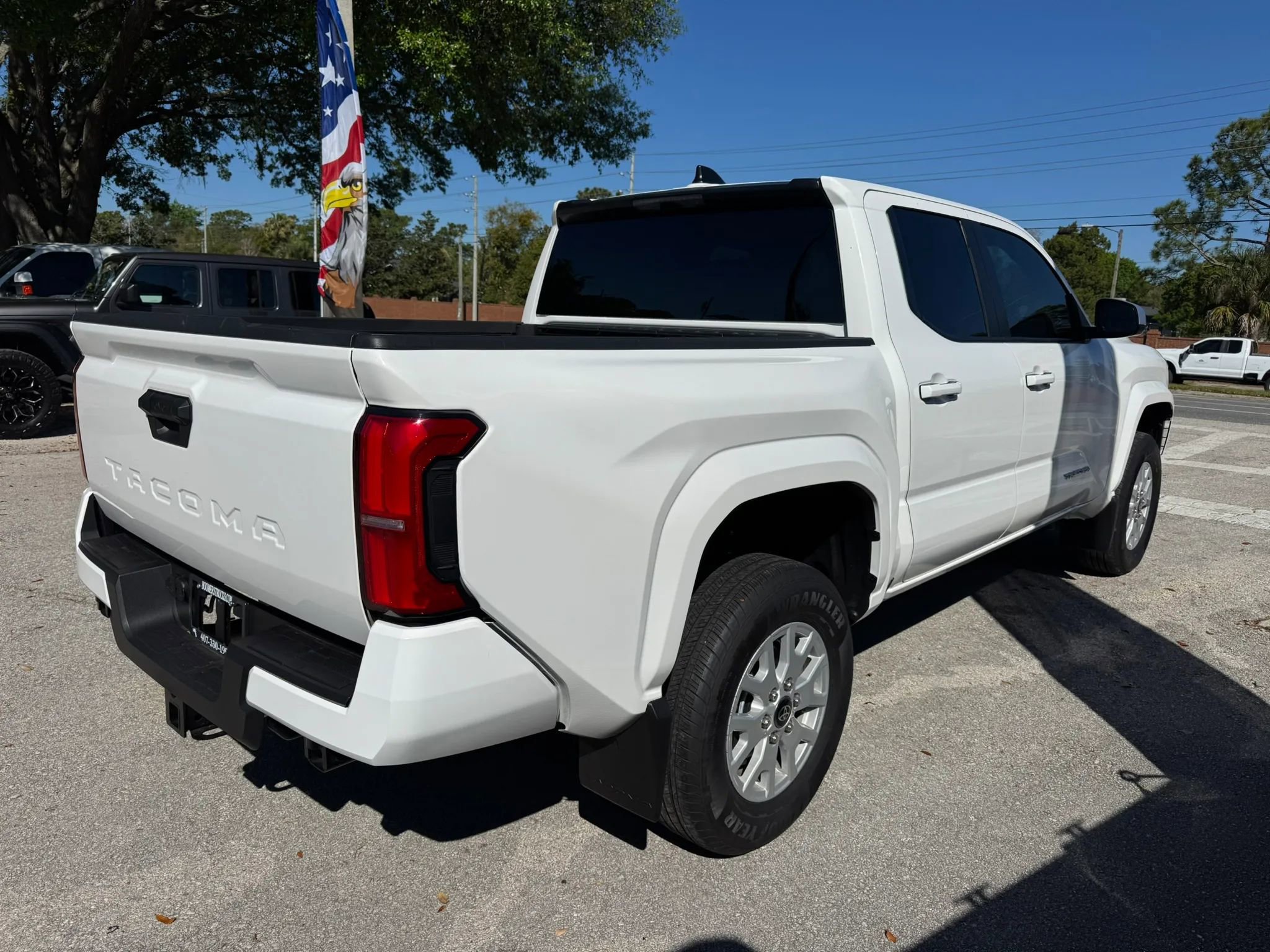 Used 2025 Toyota Tacoma SR5 image 6