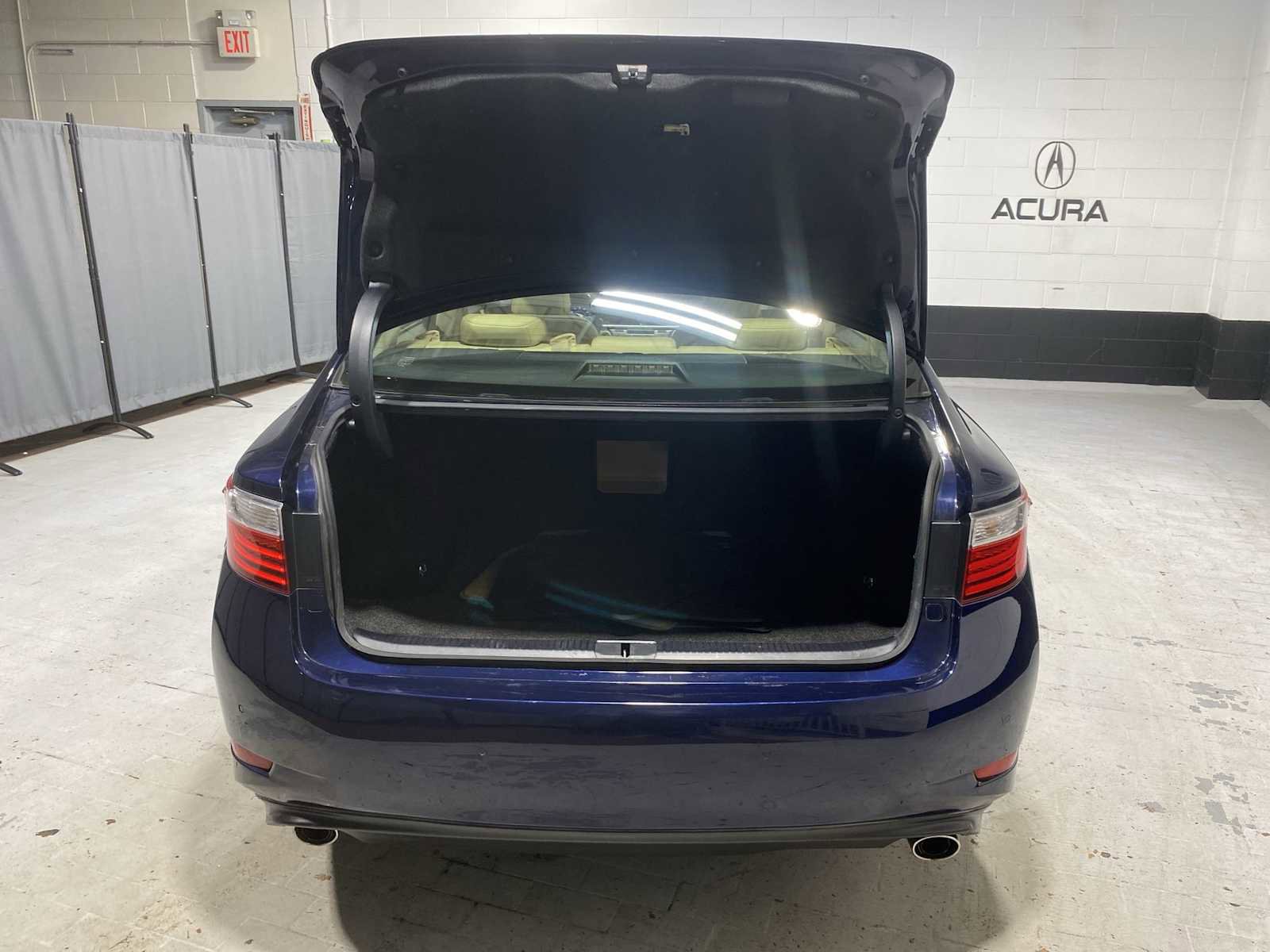 Used 2015 Lexus ES 350 image 19