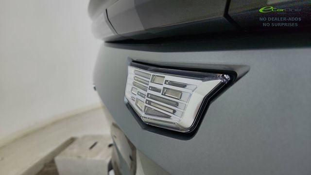 Used 2024 Cadillac Lyriq Luxury AWD/4WD image 17