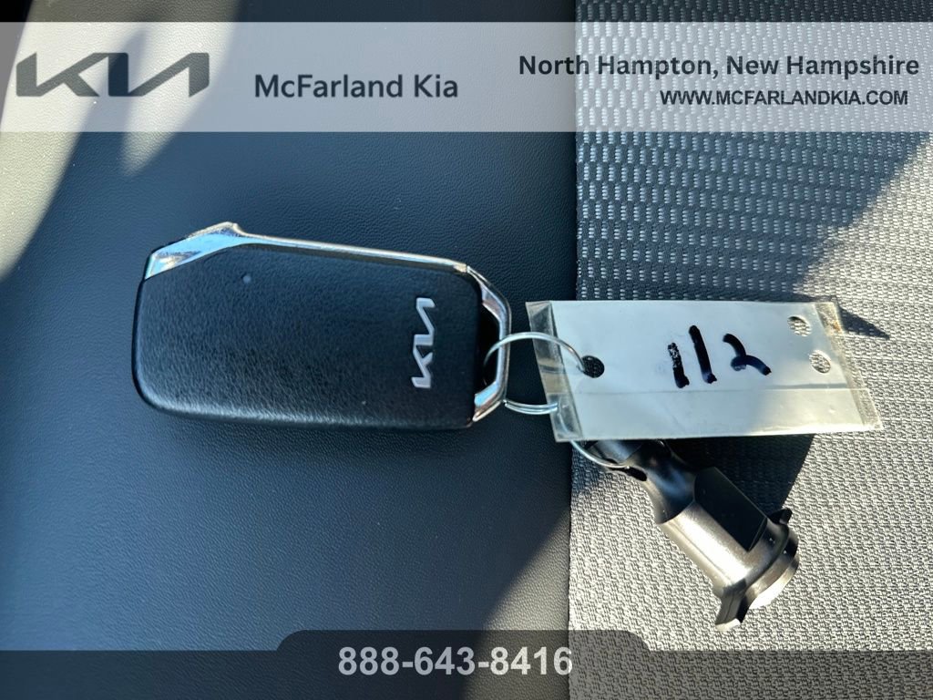 Used 2023 Kia Niro EX Touring image 31