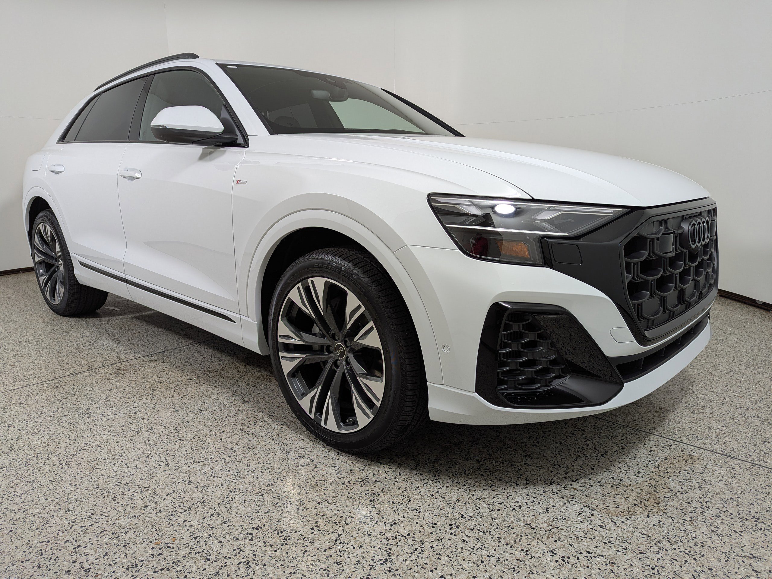 New 2026 Audi Q8 Premium Plus image 1