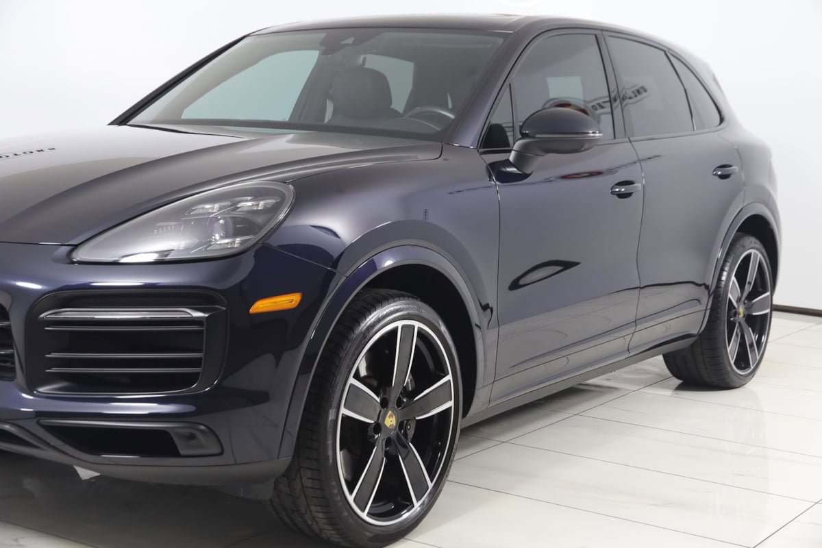 Used 2022 Porsche Cayenne Platinum Edition w/ Premium Package Plus AWD/4WD image 64