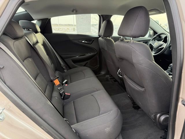Used 2025 Chevrolet Malibu LT image 19