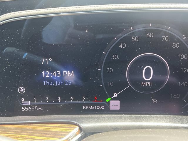 Certified 2024 Cadillac Escalade Luxury AWD/4WD image 19