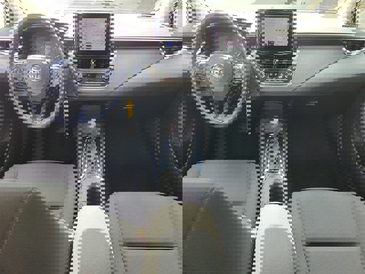 Used 2024 Toyota Corolla LE image 12