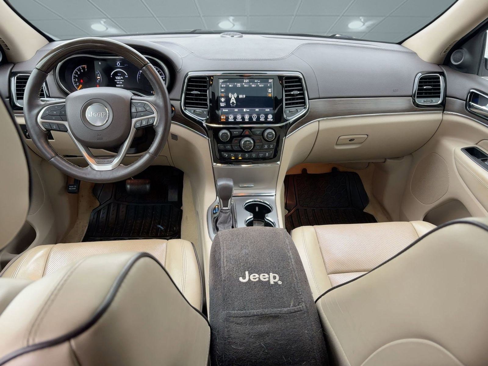 Used 2021 Jeep Grand Cherokee Overland w/ Trailer Tow Group IV image 17