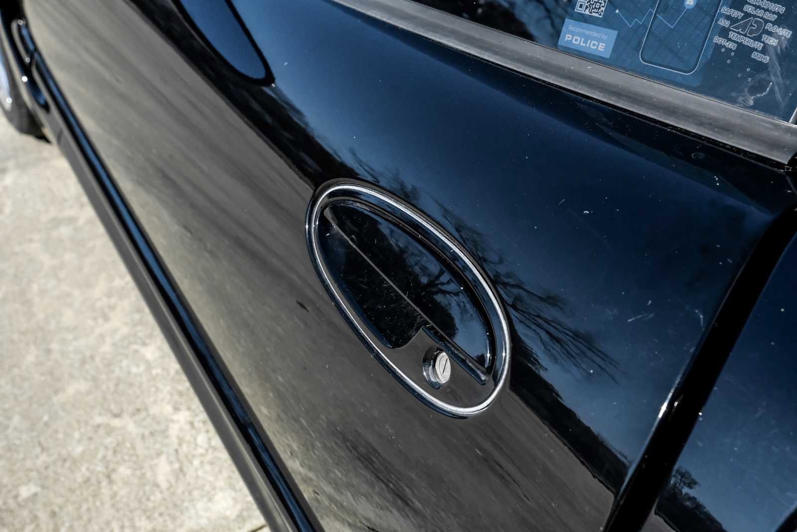 Used 2004 Chevrolet Corvette Coupe w/ Roof Package image 28