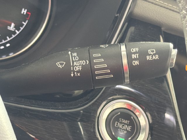 Used 2021 Cadillac XT6 Premium Luxury FWD image 9