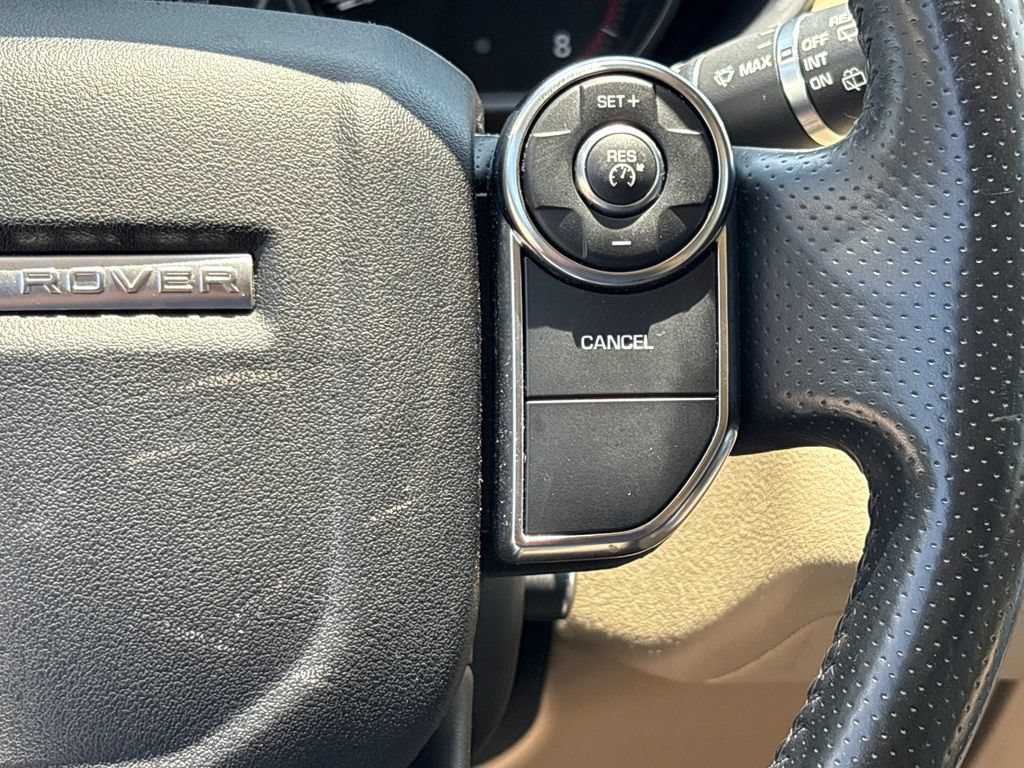 Used 2017 Land Rover Range Rover Sport SE AWD/4WD image 20