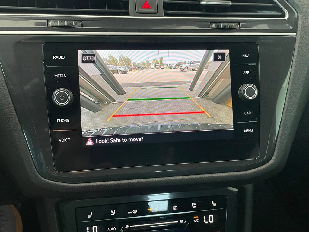 Used 2024 Volkswagen Tiguan SEL R-Line AWD/4WD image 16