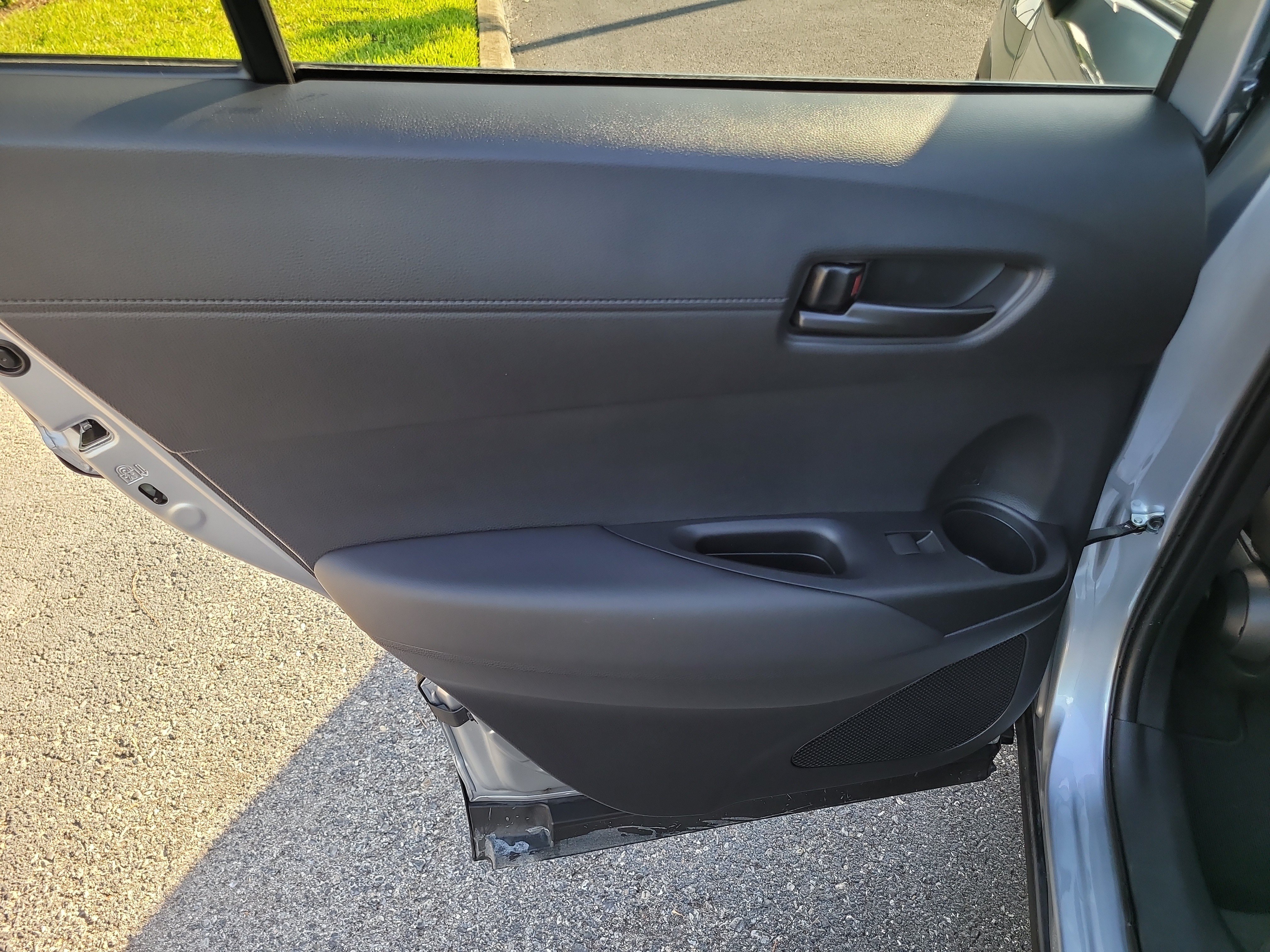 Certified 2025 Toyota Corolla Cross LE FWD image 12