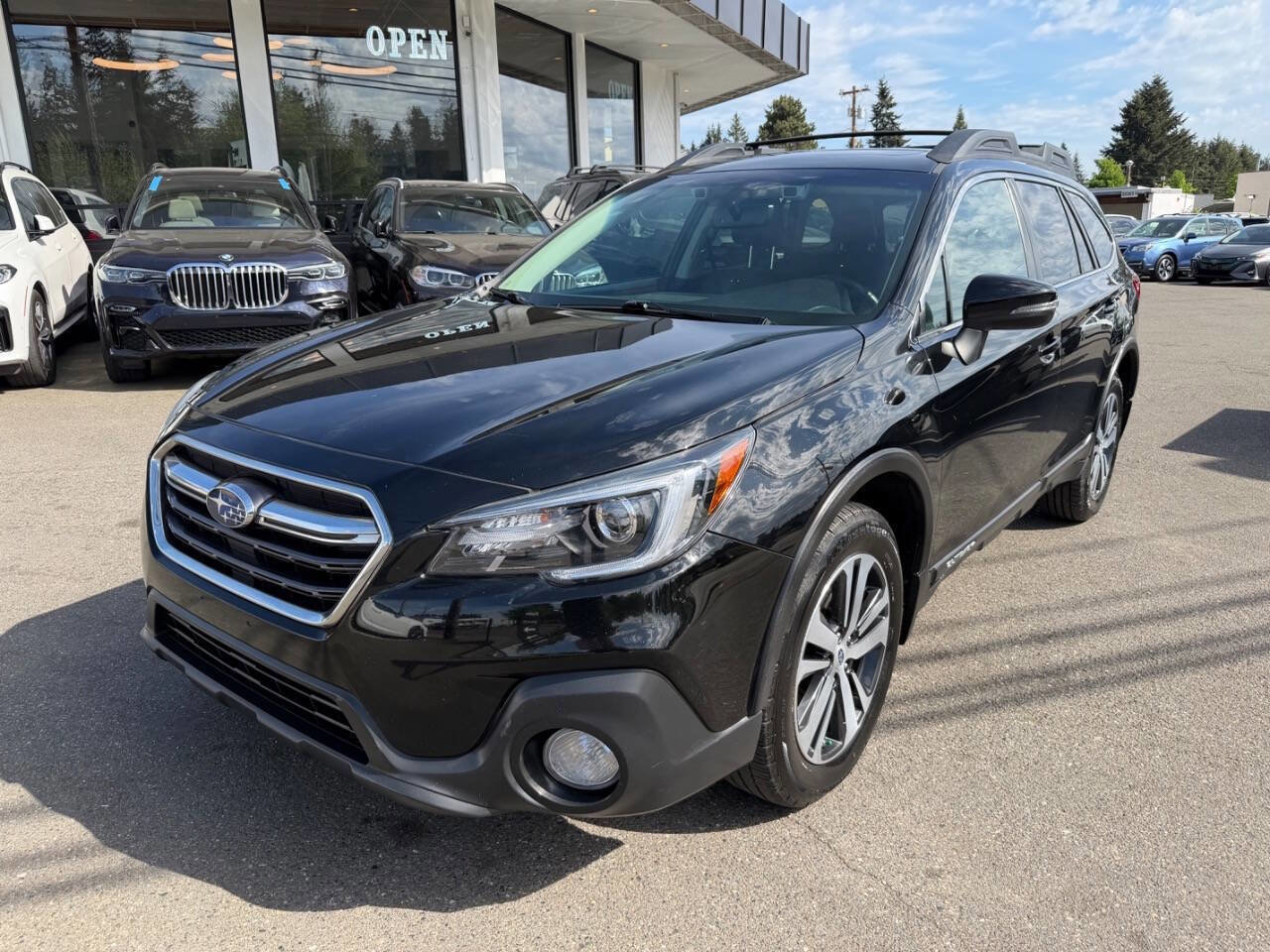 Used 2018 Subaru Outback 2.5i Limited AWD/4WD image 1