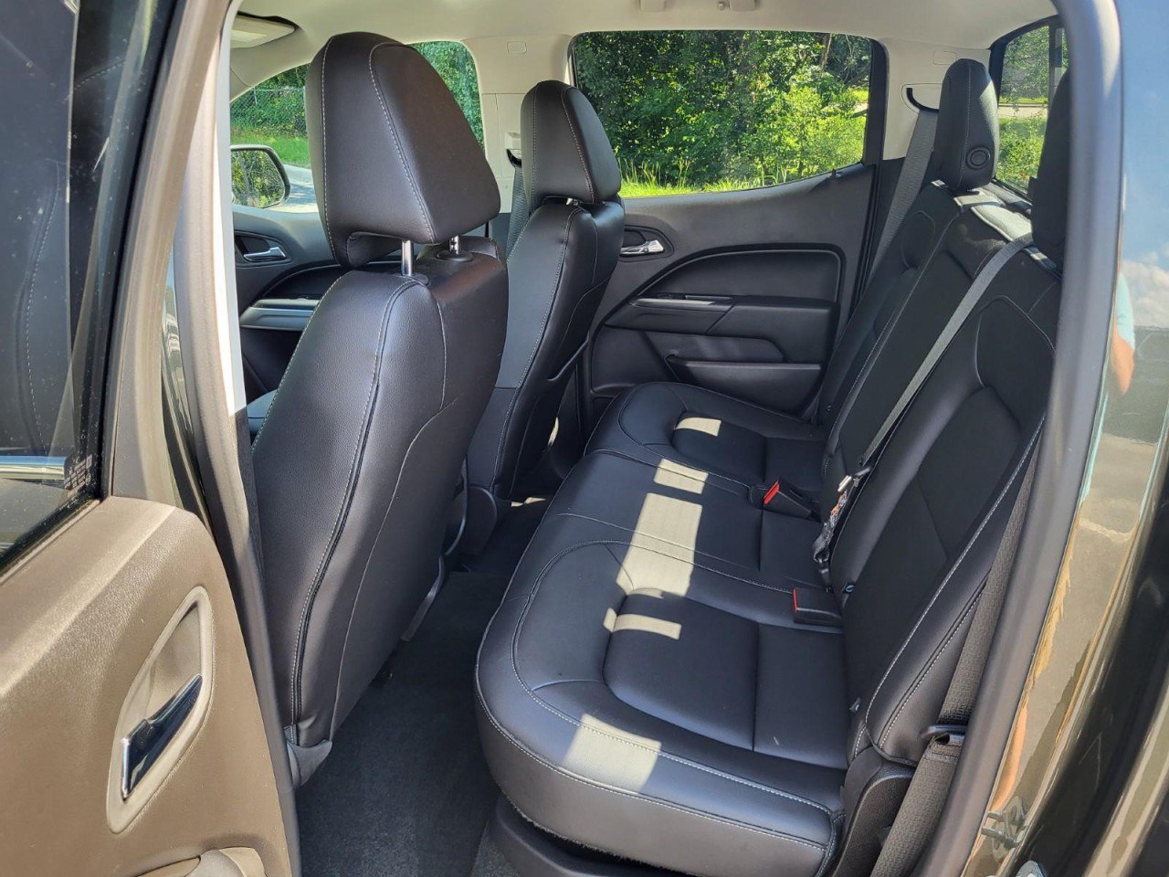 Used 2018 Chevrolet Colorado LT w/ Luxury Package, Chrome RWD image 13