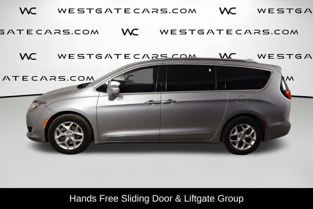 Used 2019 Chrysler Pacifica Touring-L Plus w/ Advanced Safetytec Group FWD image 5