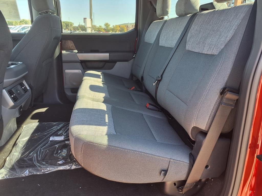 New 2026 Ford F250 XLT w/ XLT Premium Package image 28