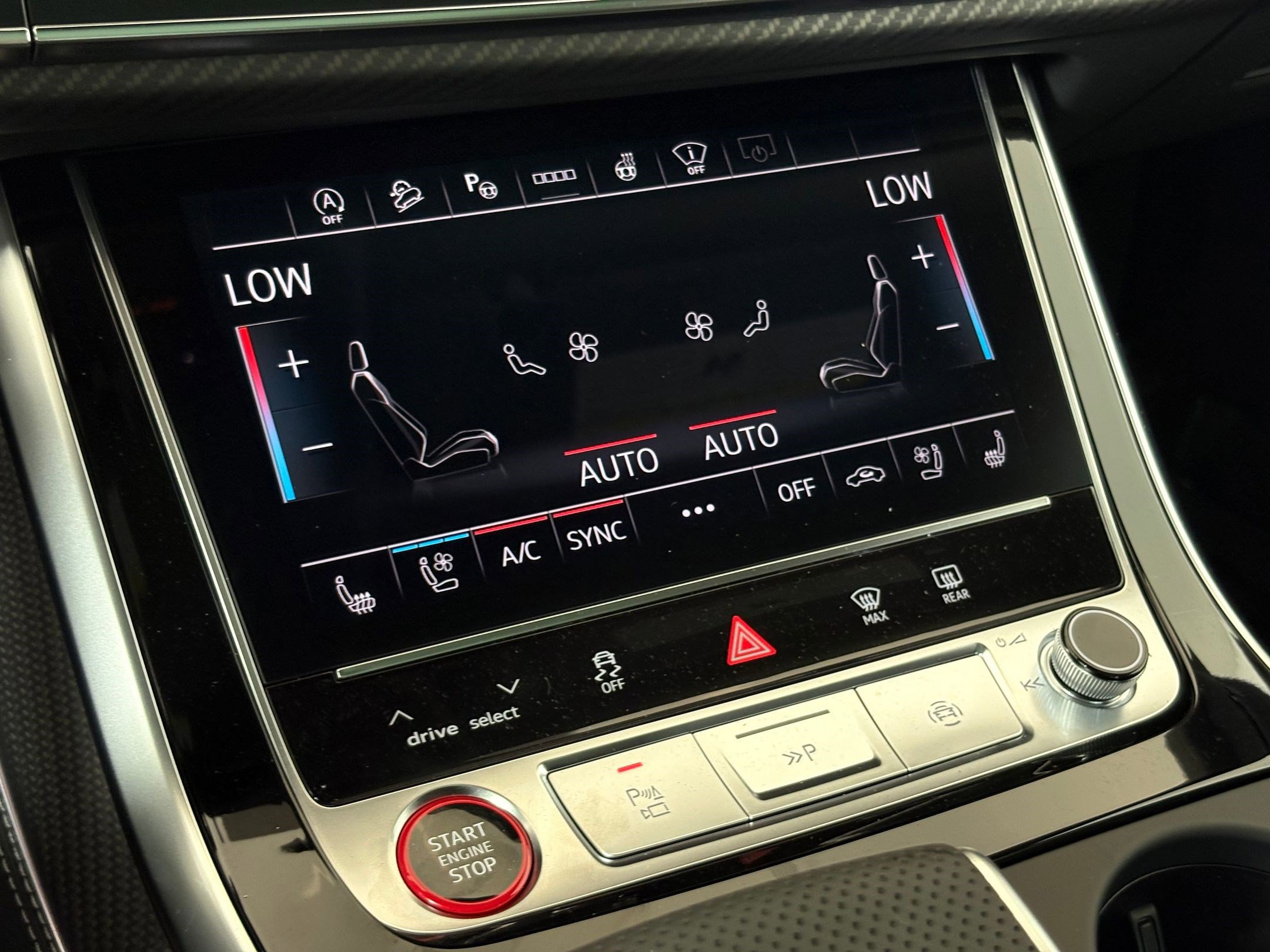 New 2026 Audi SQ8 Prestige image 27