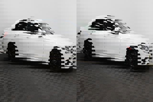 Used 2018 Mercedes-Benz E 300 4MATIC w/ Premium 1 Package image 2