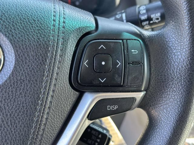 Used 2015 Toyota Sienna LE FWD image 25