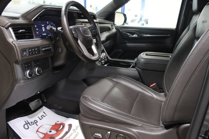 Used 2023 GMC Yukon Denali AWD/4WD image 18