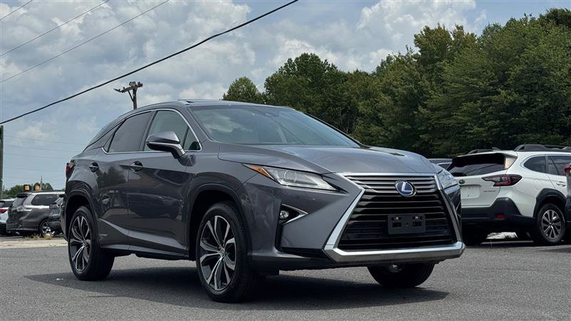 Used 2016 Lexus RX 450h AWD w/ Accessory Package image 4