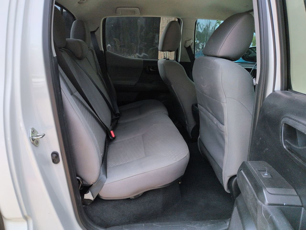 Used 2022 Toyota Tacoma SR AWD/4WD image 24